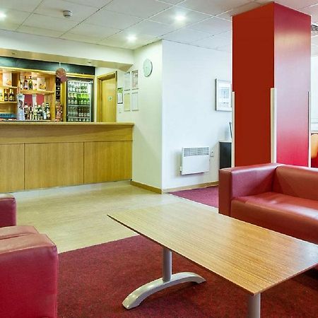 Travelodge Croydon Central Экстерьер фото