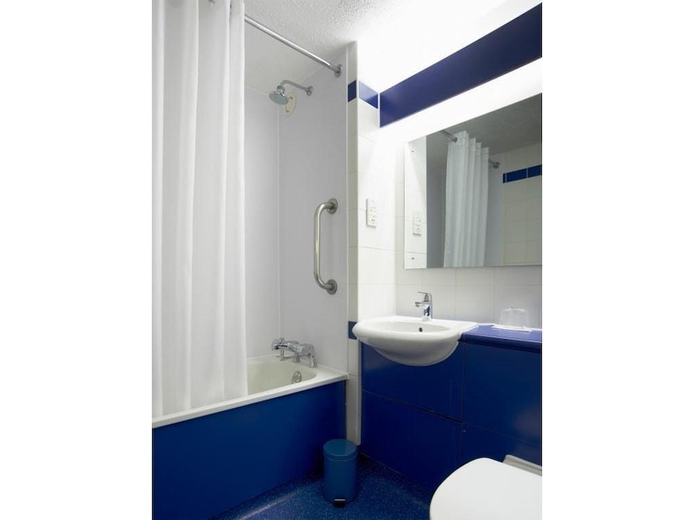 Travelodge Croydon Central Экстерьер фото
