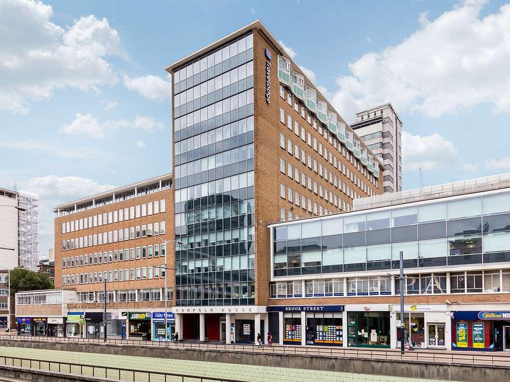 Travelodge Croydon Central Экстерьер фото