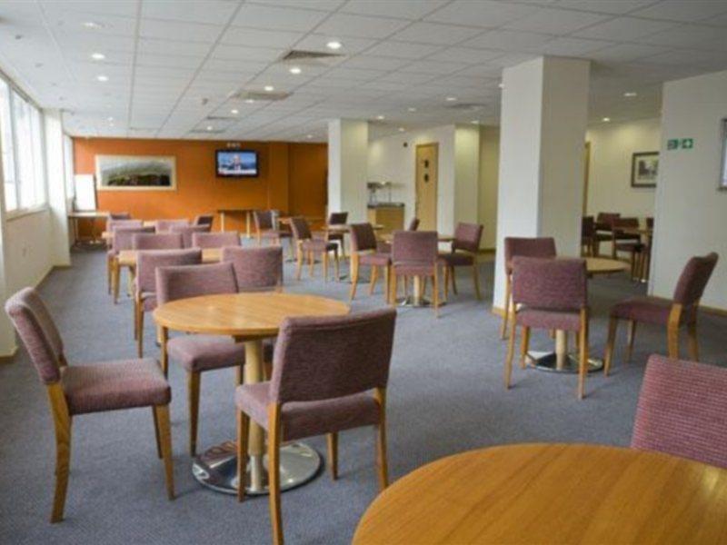 Travelodge Croydon Central Экстерьер фото
