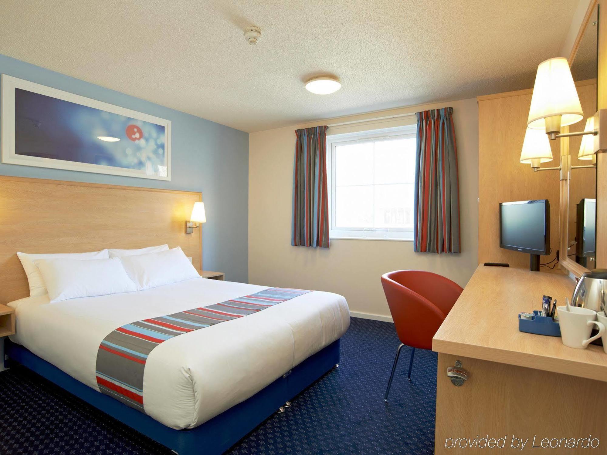 Travelodge Croydon Central Экстерьер фото