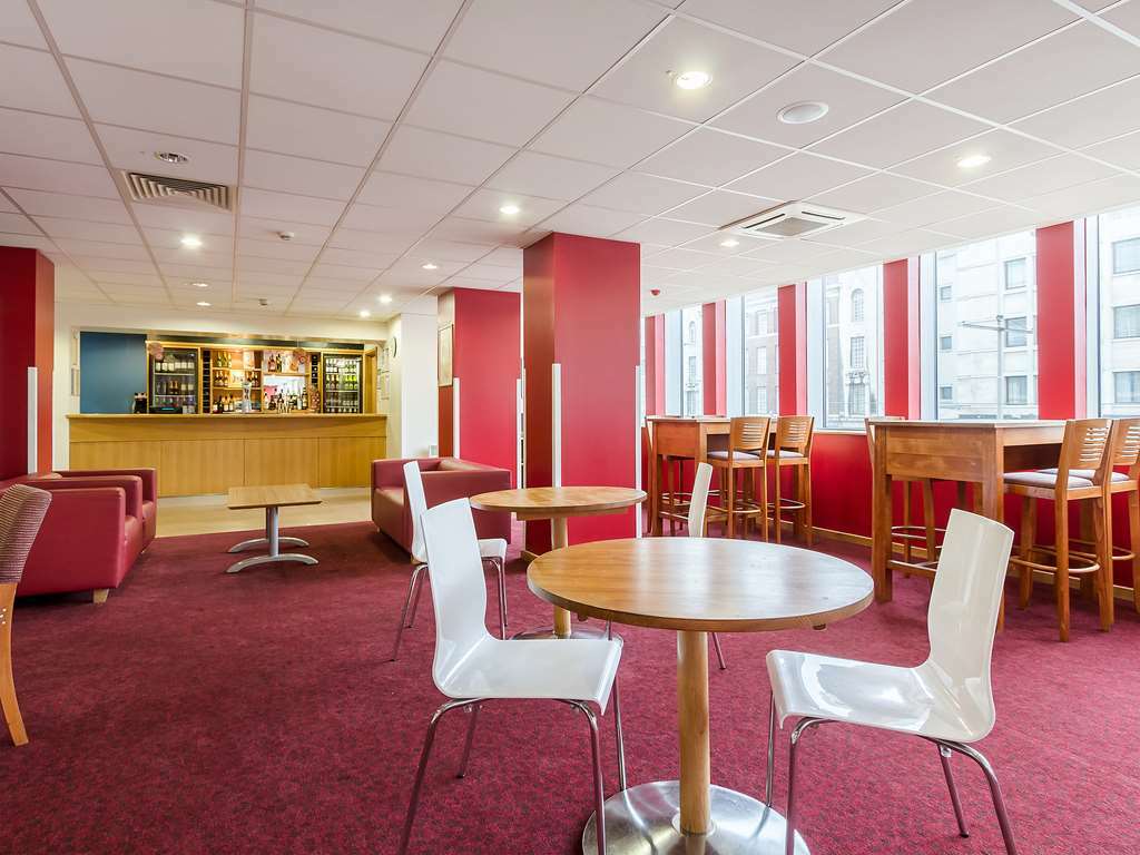 Travelodge Croydon Central Ресторан фото